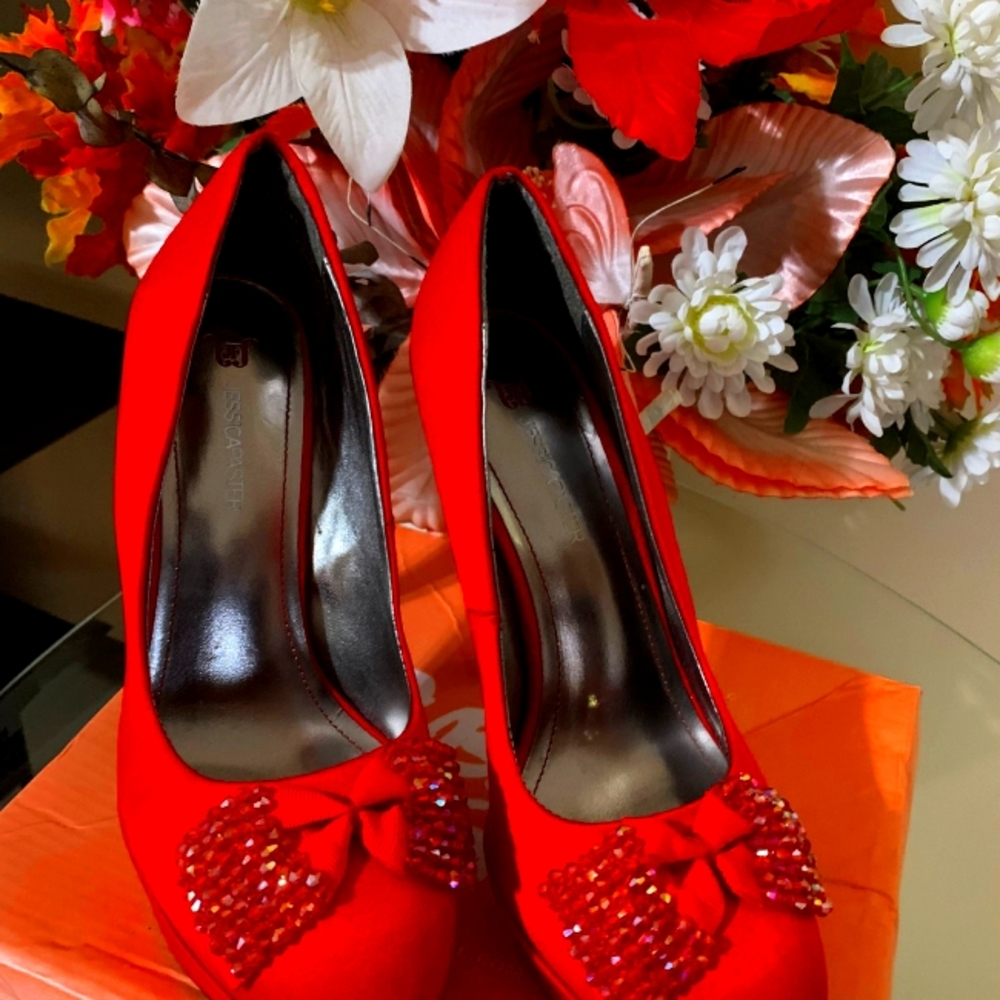 Jessica paster red heels